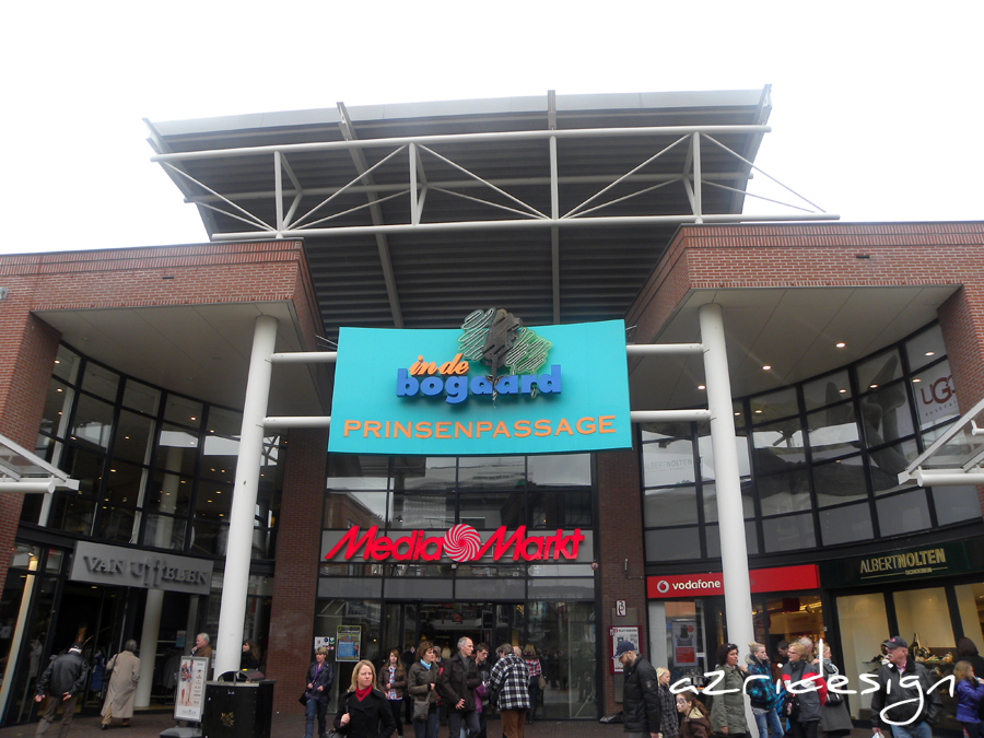 In de Bogaard shopping center - Rijswijk, Netherlands, 2011 In de Bogaard shopping center - Rijswijk, Netherlands, 2011