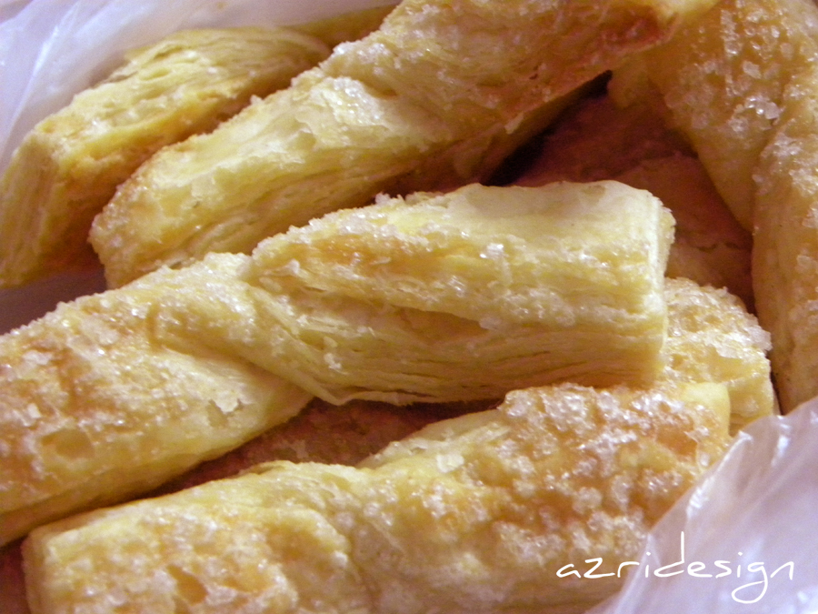 Moroccan pastry, orange flower flavoured pastries with sugar - Meknes, Morocco 2