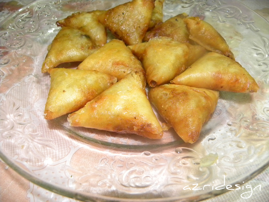 Moroccan pastry: Briouats - Meknes, Morocco 2011